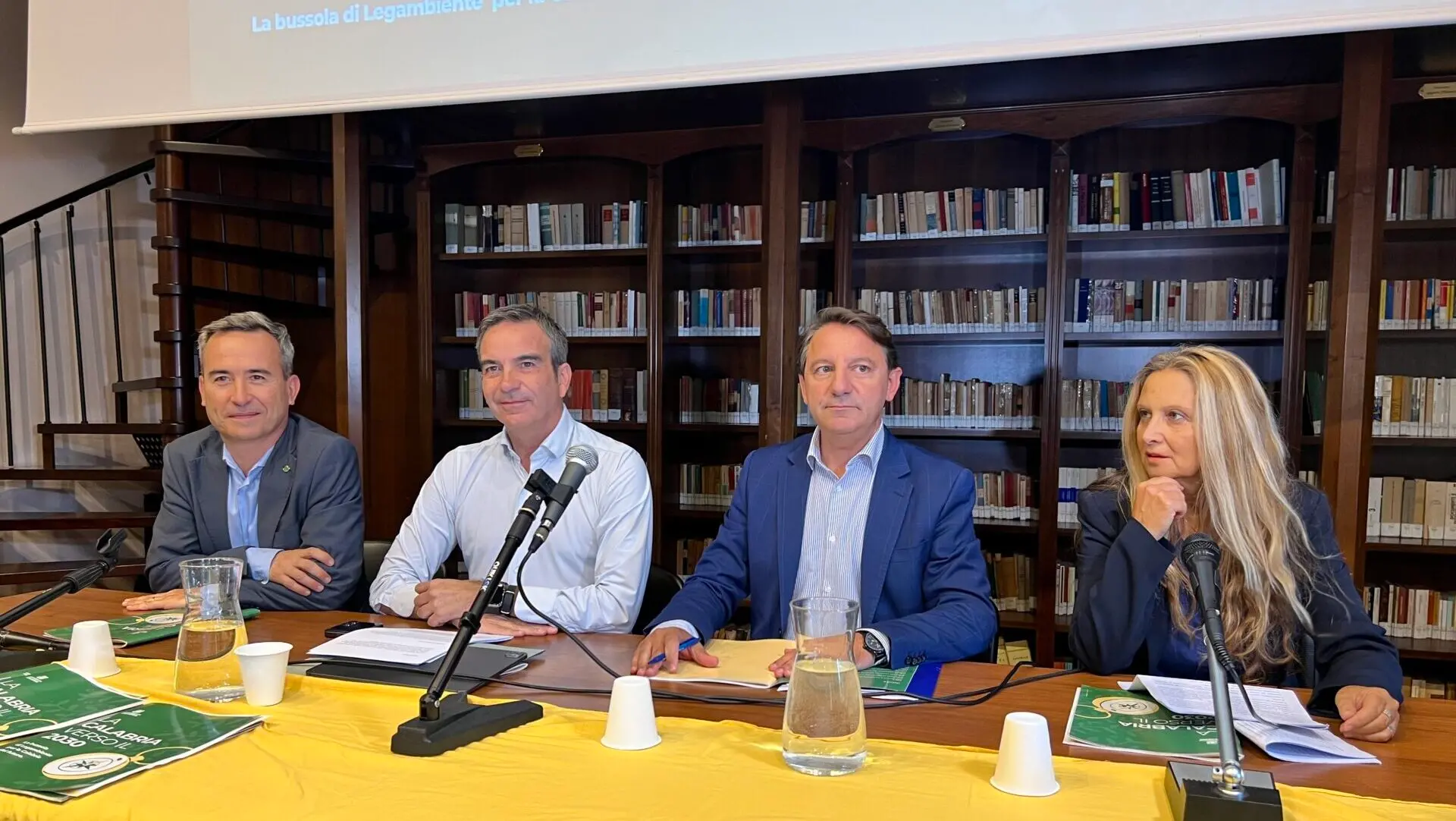 Regionali Calabria, Occhiuto e Tridico a confronto con Legambiente: «La sfida è il futuro verde della regione»