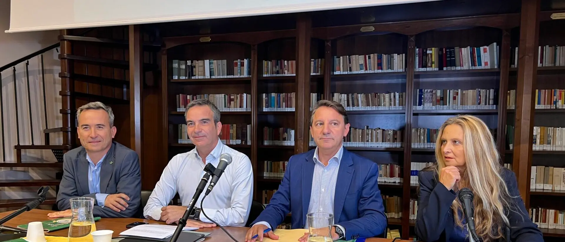 Regionali Calabria, Occhiuto e Tridico a confronto con Legambiente: «La sfida è il futuro verde della regione»