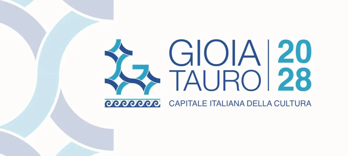 Gioia Tauro presenta il logo ufficiale della candidatura a Capitale Italiana della Cultura 2028