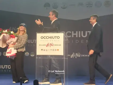 Sanità, l'annuncio della presidente Meloni: «La Calabria resta in piano di rientro ma dopo 14 anni arriva la fine del commissariamento»