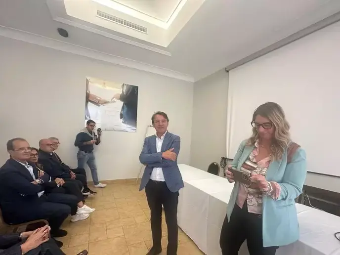 Tridico sul suo futuro in Calabria: «Ho chiesto qualche giorno di riflessione». A Lamezia la riunione con i consiglieri eletti