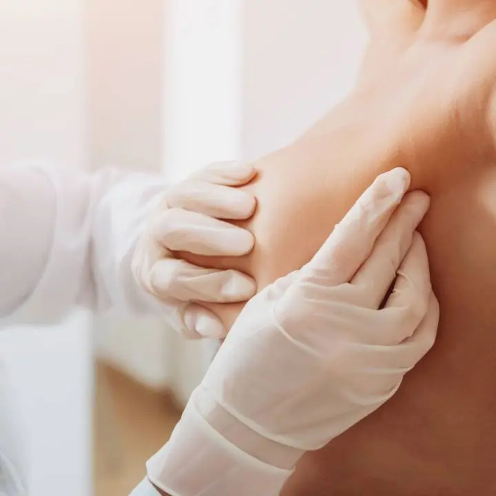 Tor Vergata, mastectomia “senza cicatrici” e senza anestesia generale: paziente dimessa in 24 ore\n