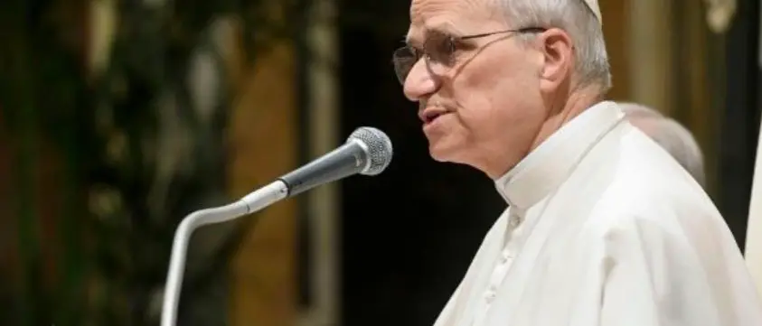 «Fare il giornalista non è mai un crimine»: l’appello di papa Leone XIV all’udienza Minds\n