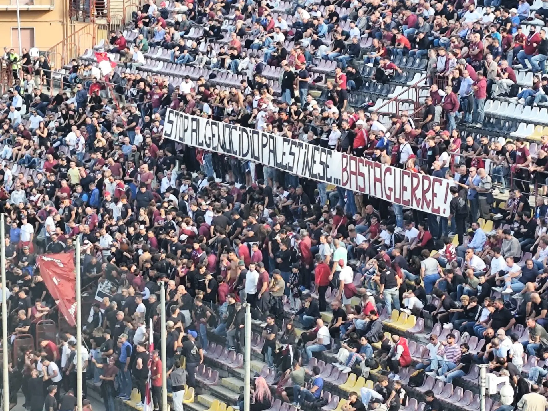 Reggina-Ragusa, vittoria di carattere per gli amaranto: 2-0 al Granillo