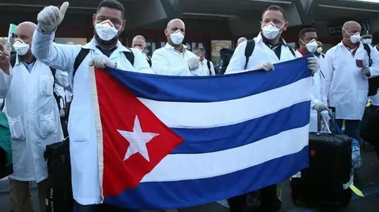 Sanità, sanzioni se la Calabria verserà gli stipendi al regime e non ai singoli medici cubani