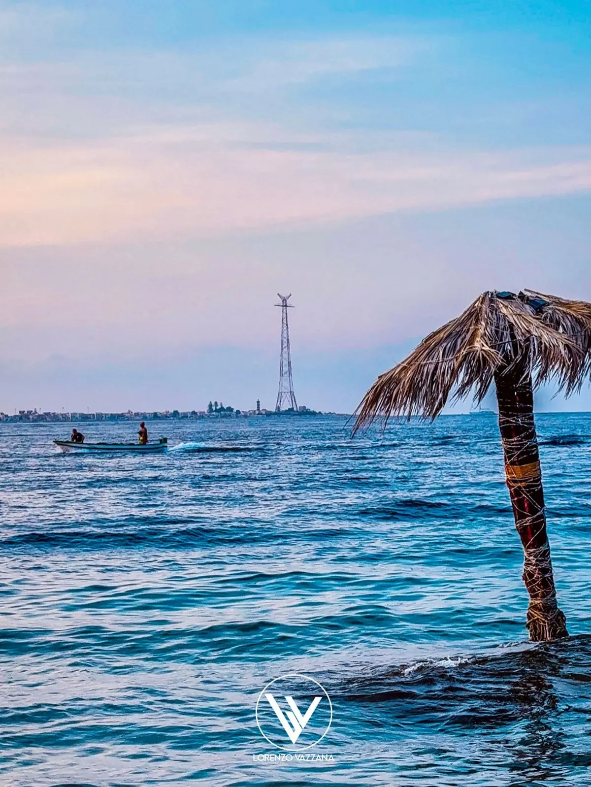 FOTO DEL GIORNO | Tra cielo e mare, un frammento d’eternità