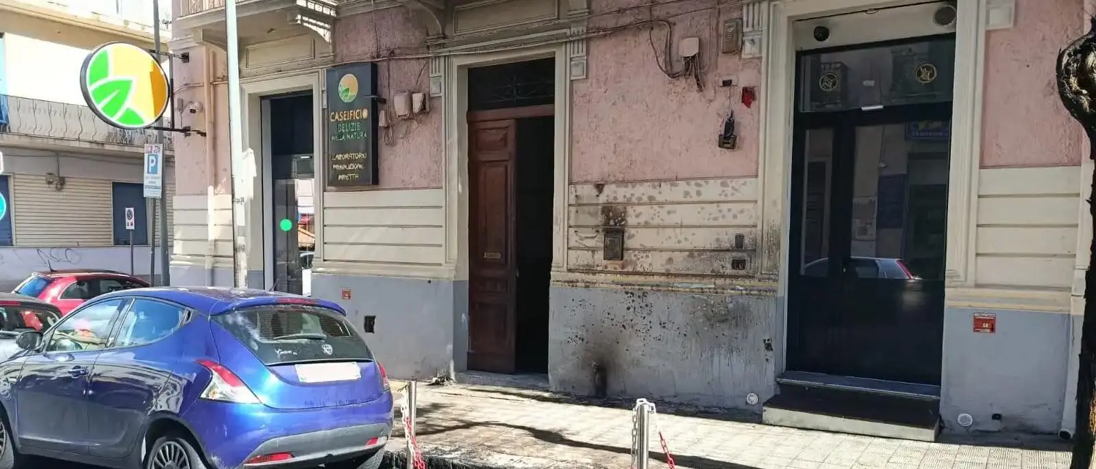 Incendio al caseificio \"Delizie della Natura\", il sindaco Falcomatà: \"Gesto vigliacco e inaccettabile\"