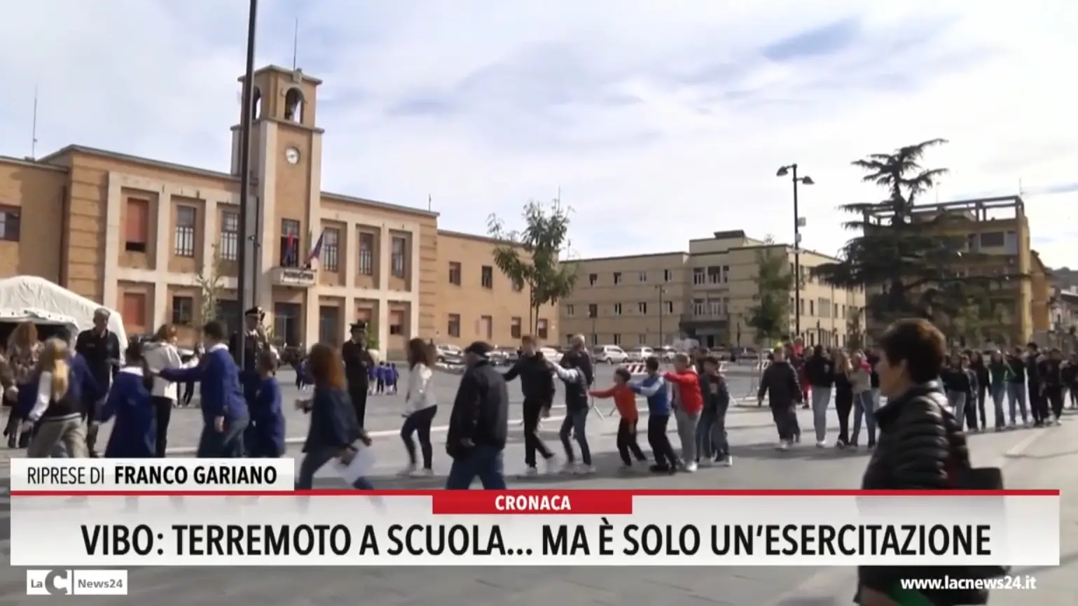 Vibo, terremoto a scuola ma è solo un'esercitazione