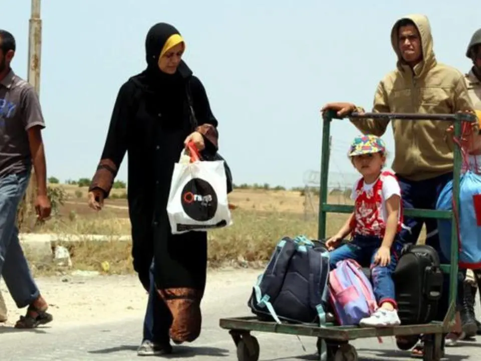 Medio Oriente, in migliaia tornano verso Gaza City dopo il ritiro dell’esercito israeliano