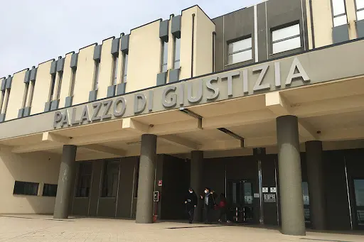 <p>Inzitari vittima di un agguato davanti al centro commerciale di Corigliano, 15 anni di carcere a Candiloro</p>