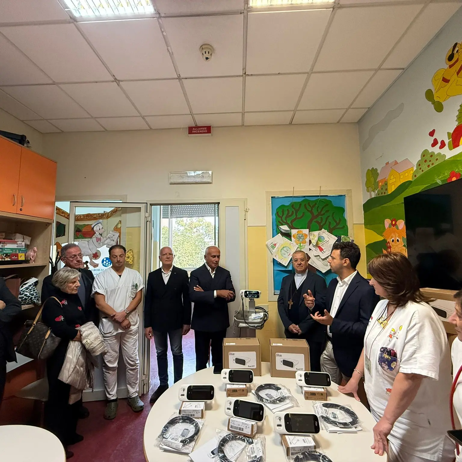 Cosenza, sette nuovi pulsossimetri a muro per il reparto di Pediatria