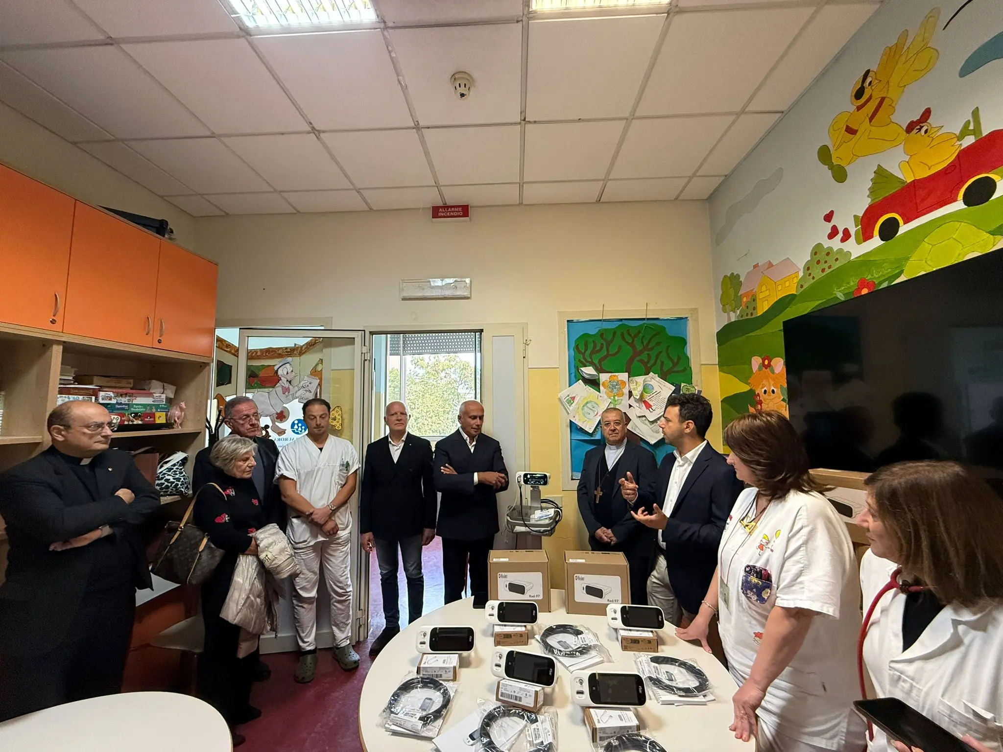Cosenza, sette nuovi pulsossimetri a muro per il reparto di Pediatria