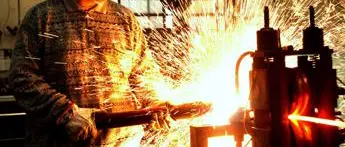 L’industria italiana frena ad agosto: calo della produzione sotto la pressione dei\u00A0dazi e della domanda estera debole\n