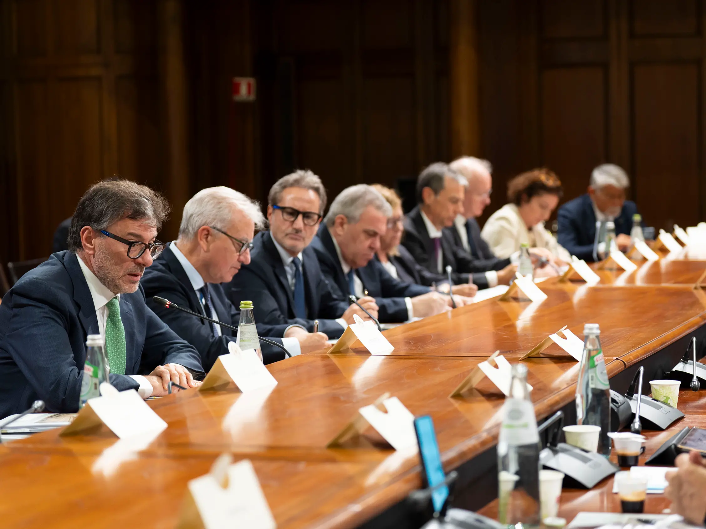 Manovra di bilancio, No del Governo alle richieste dei sindacati: «Porterà a sbattere il Paese»