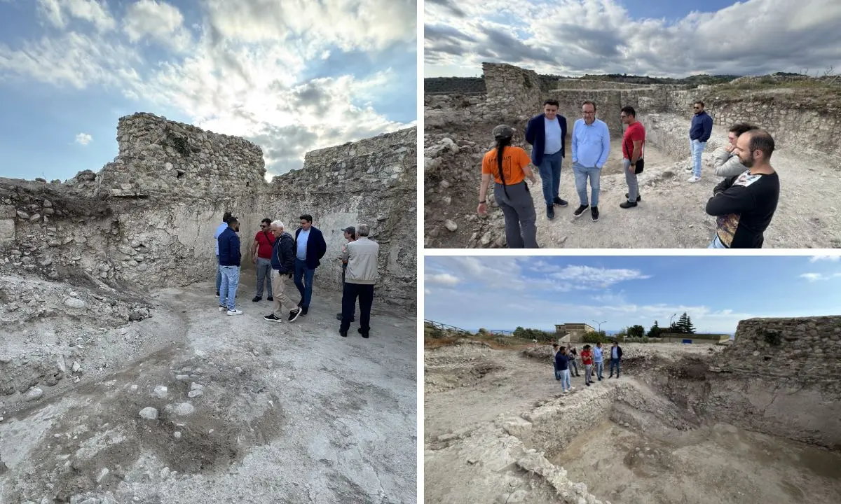 Nuove scoperte archeologiche al Castello\u00A0di Simeri Crichi: grazie agli scavi riaffiora una stanza padronale\n
