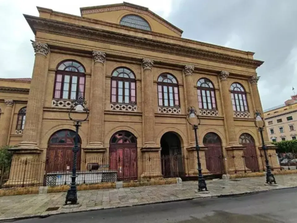 Palermo, tenta di fermare un pestaggio: 20enne ucciso con il colpo di pistola alla testa