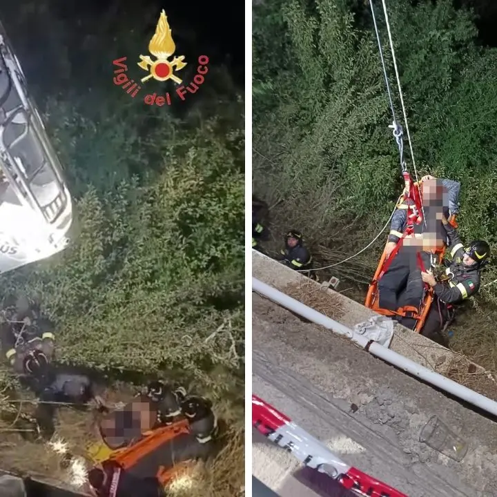Cosenza, la Festa dell’Uva rischia di trasformarsi in tragedia: uomo precipita da un muretto alto cinque metri\n