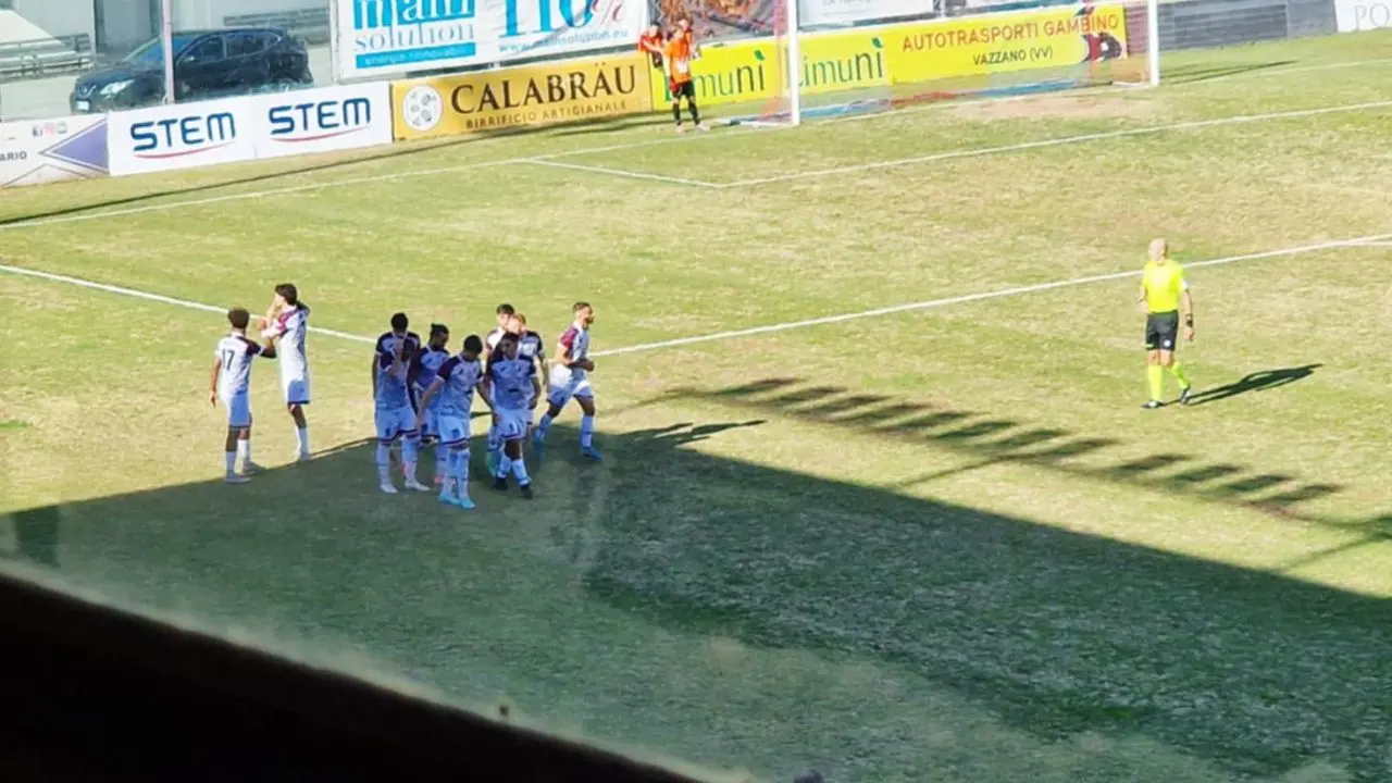 Serie D, una Vibonese che piace sempre di più: Milazzo battuto 3-1. Rossoblù che si affacciano ai piani alti della classifica\n