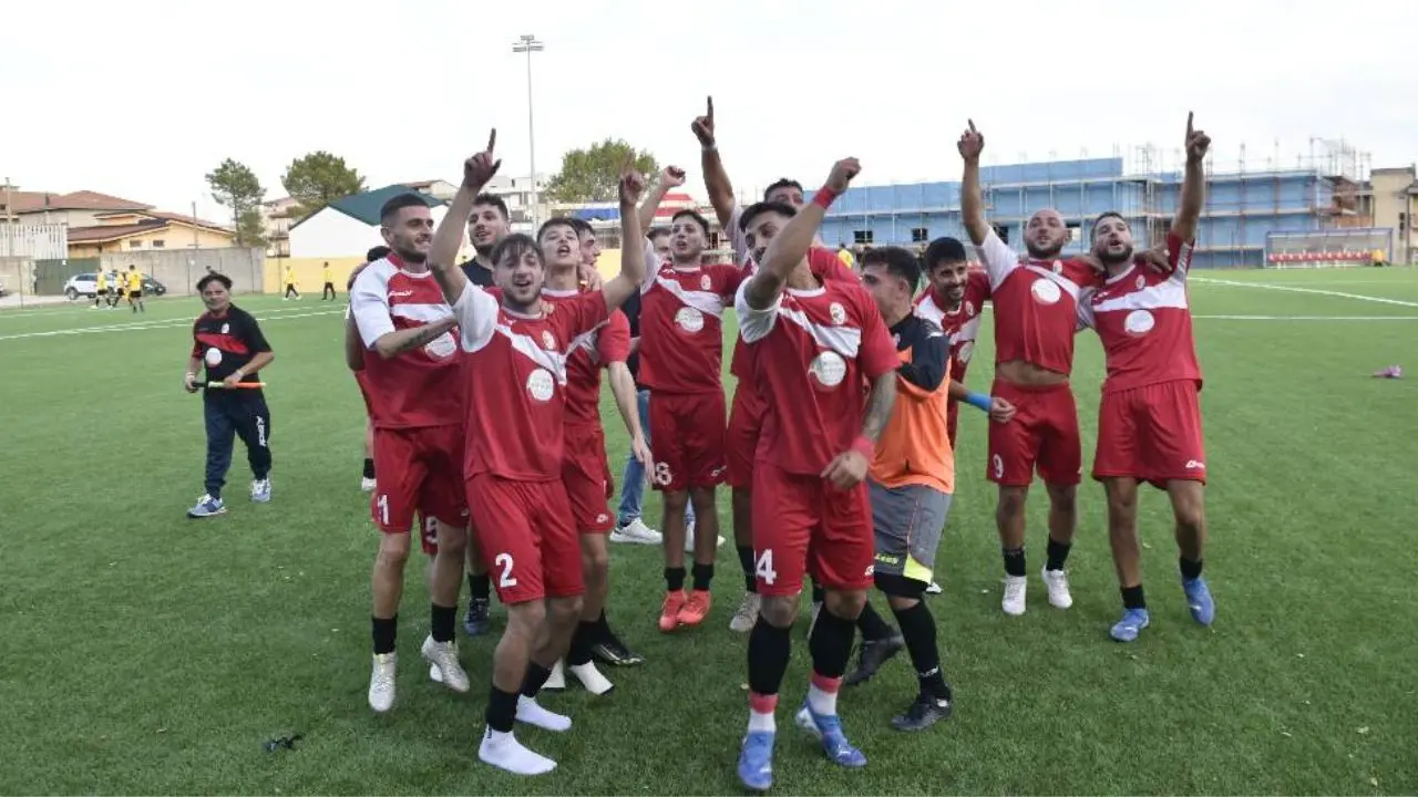 Prima Categoria, gol e spettacolo per la capolista Stella Mileto. Vangeli: «Vetta? Non la guardo»\n