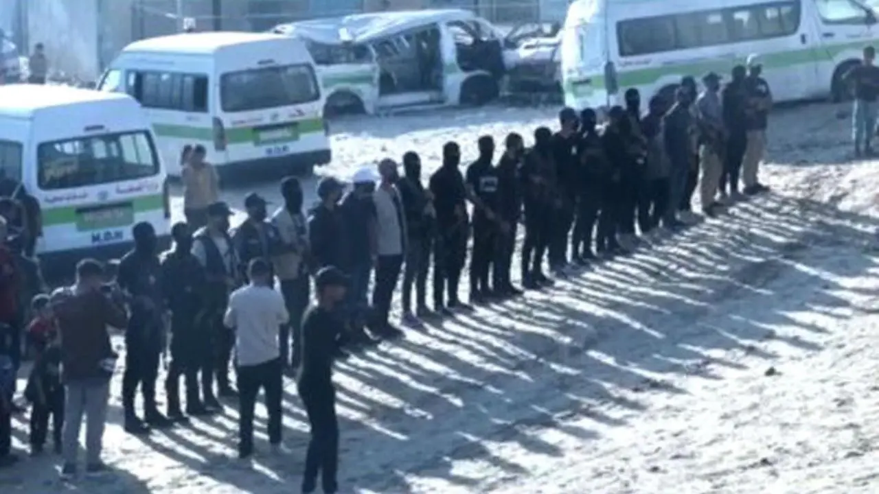 Hamas rilascia gli ostaggi:\u00A0in sette consegnati alla Croce Rossa\n