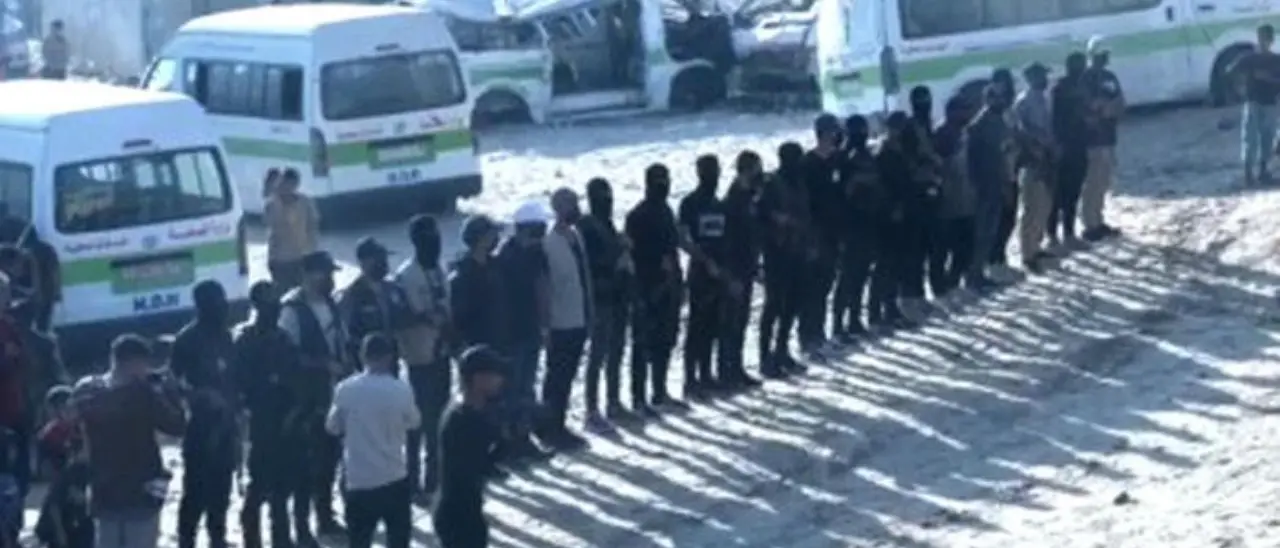 Hamas rilascia gli ostaggi:\u00A0in sette consegnati alla Croce Rossa\n