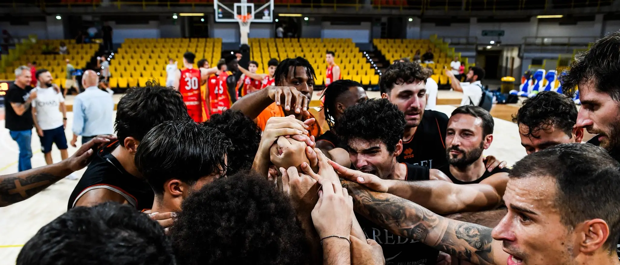 Pallacanestro Viola da impazzire, vittoria al supplementare a Barcellona: in Sicilia finisce 96-99