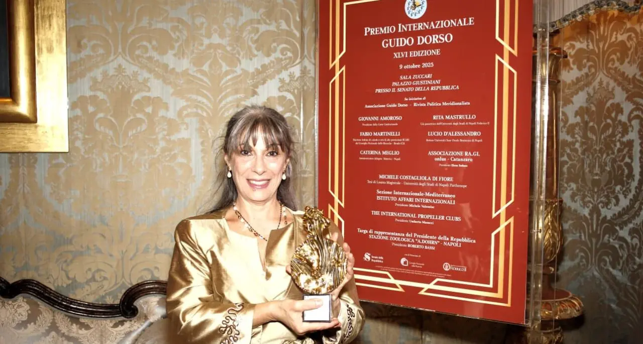 Elena Sodano riceve al Senato il Premio Internazionale Guido Dorso - Ambasciatrice del Mezzogiorno 2025\n