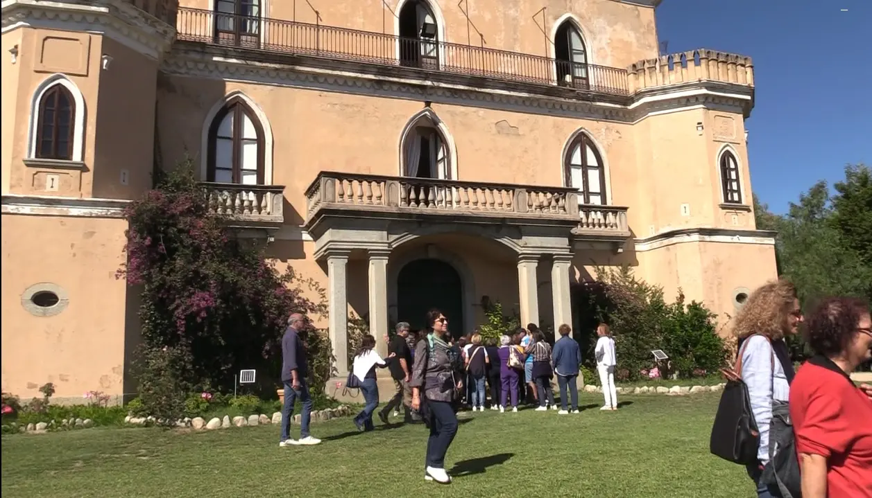 “Badolato fuori le mura” si mostra alle Giornate Fai d’autunno: arte, storia e natura tra ville e castelli\n