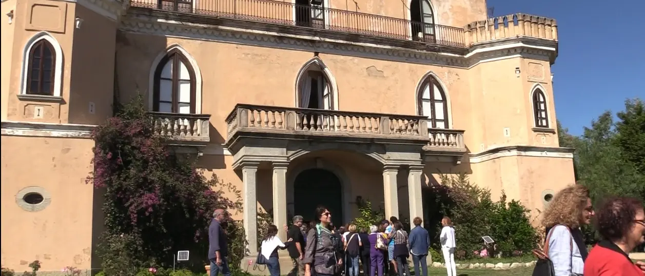 “Badolato fuori le mura” si mostra alle Giornate Fai d’autunno: arte, storia e natura tra ville e castelli\n