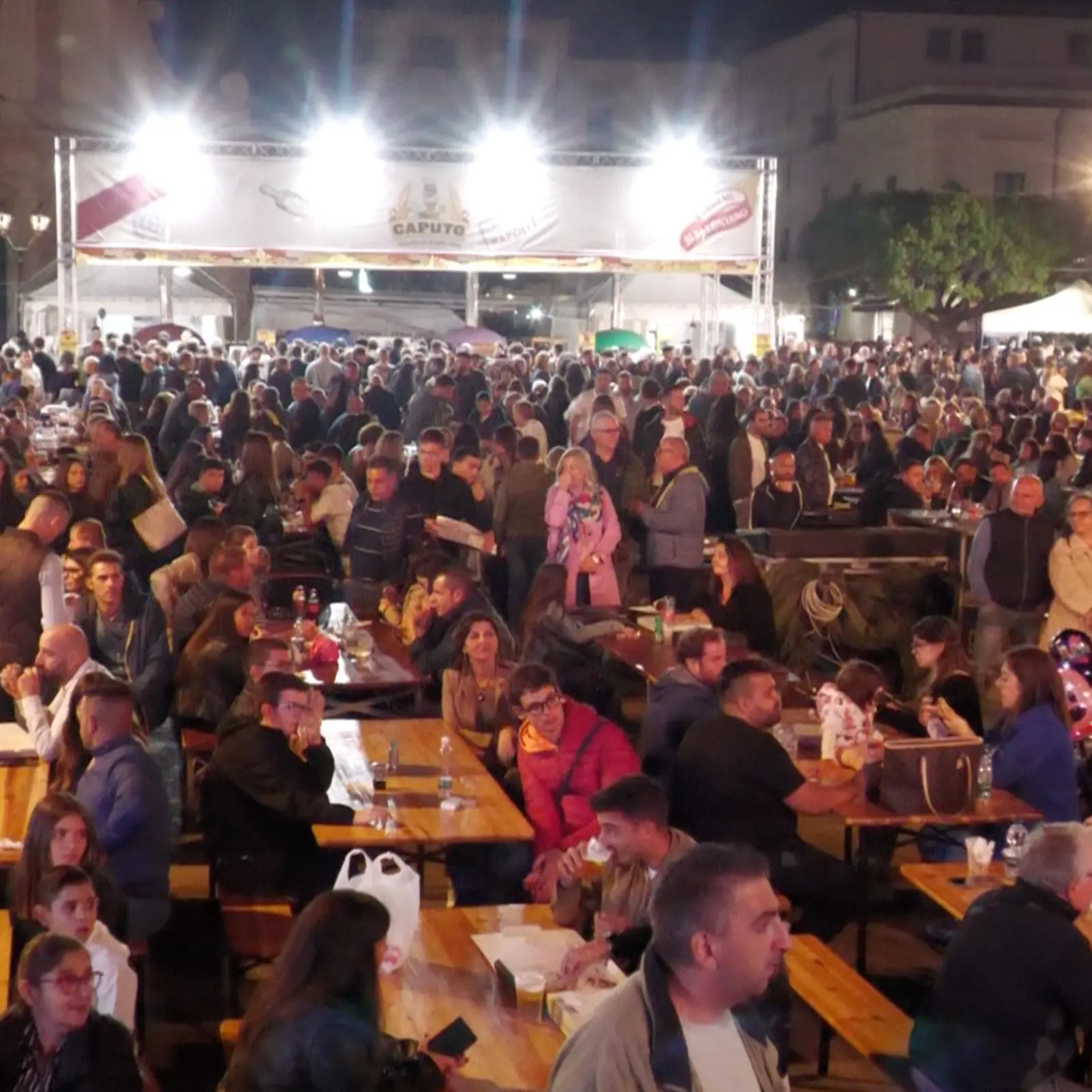 Tutti pazzi per la pizza napoletana, a Siderno quattro giorni di gusto e divertimento