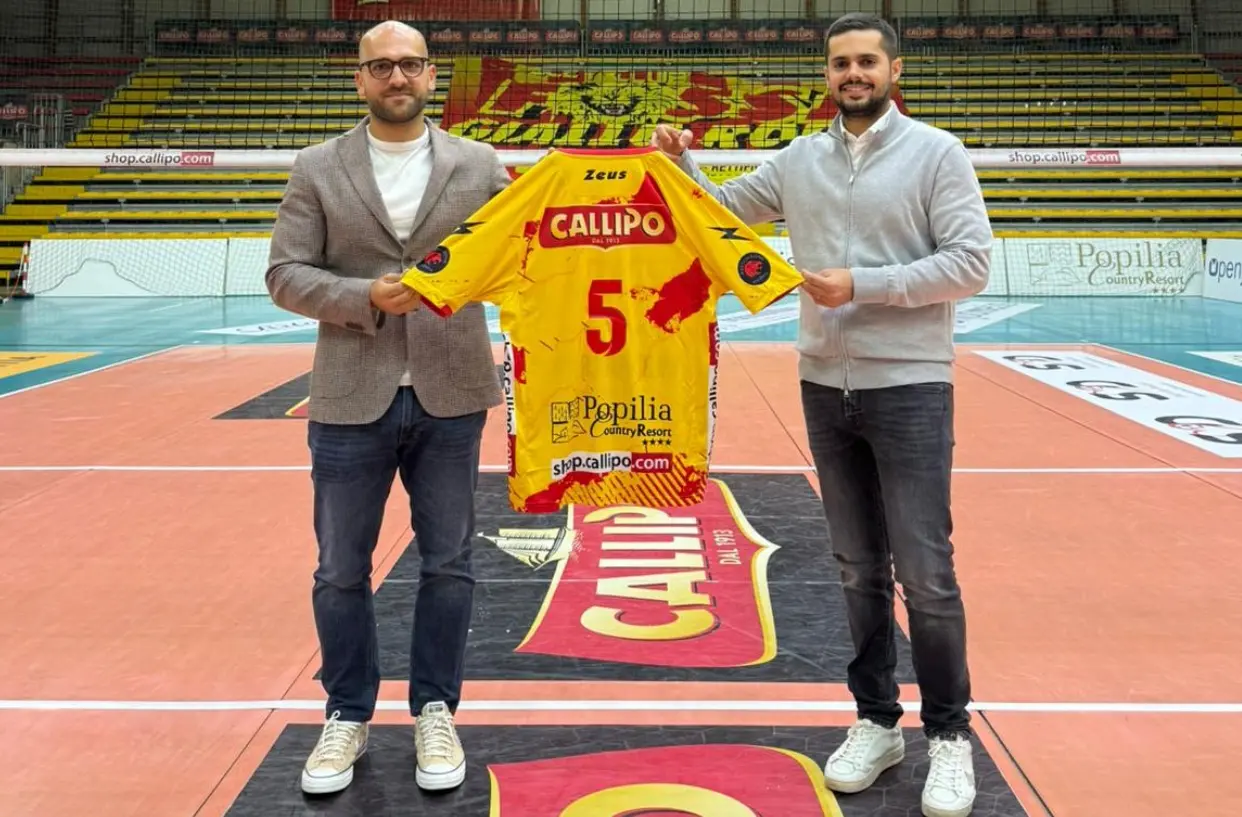 Sport e solidarietà, si consolida la collaborazione tra l’associazione Valentia e la Tonno Callipo volley\n