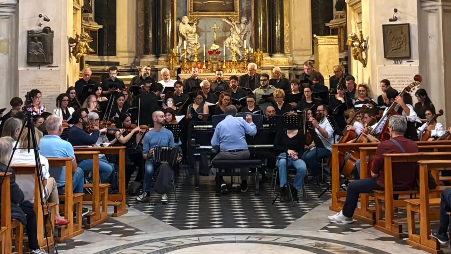 L\\'Orchestra Sinfonica Brutia