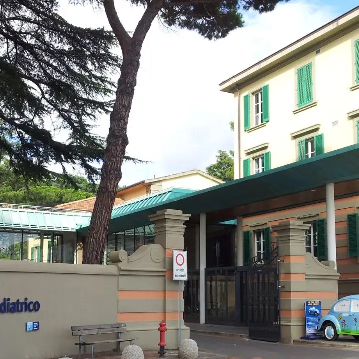 Firenze, operato due volte per un tumore inesistente: ospedale condannato a risarcire 3,7 milioni di euro\n