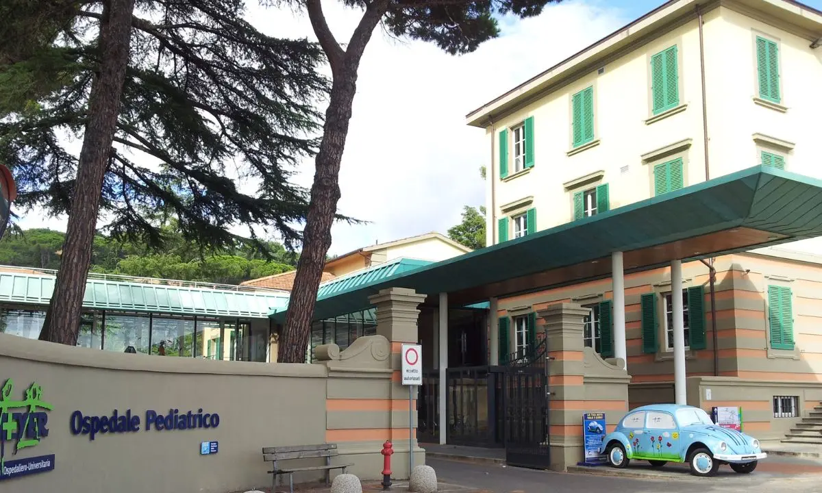 Firenze, operato due volte per un tumore inesistente: ospedale condannato a risarcire 3,7 milioni di euro\n