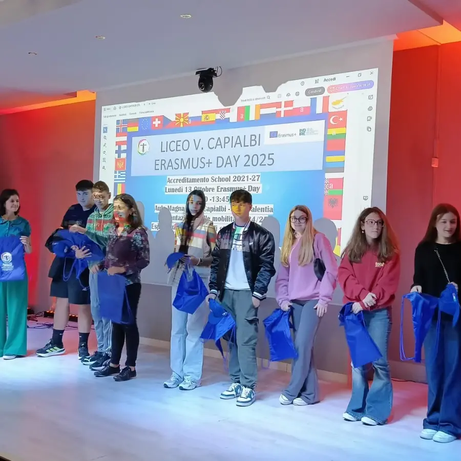Erasmus Days 2025: il Liceo Capialbi di Vibo Valentia celebra la Festa dell’Europa\n