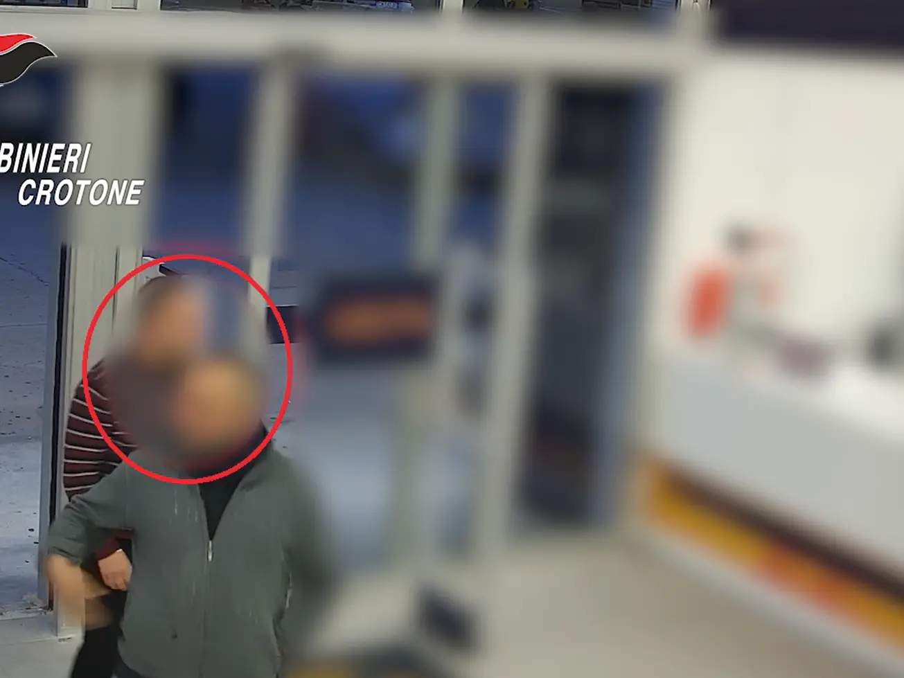 Luce su un omicidio avvenuto più di 20 anni fa nel Crotonese, i dettagli dell’inchiesta che ha portato a 18 arresti