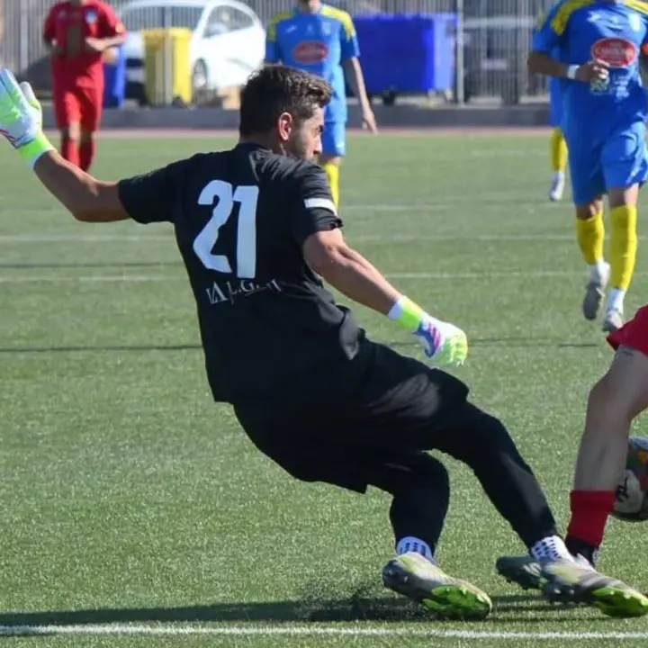 «Ho rischiato di perdere la gamba»: il portiere del Rocca di Neto racconta il suo incubo e la rinascita\n