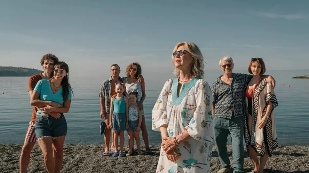 Il cast de La casa in fiamme , Ansa