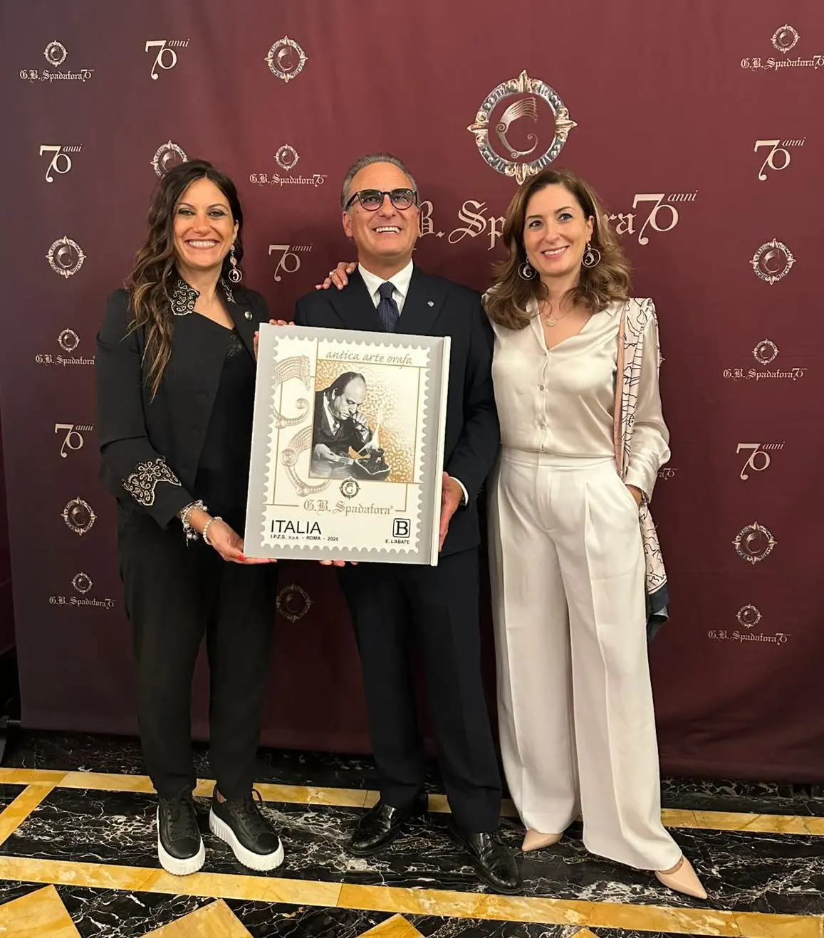 Francobollo per il maestro orafo Spadafora: la Calabria celebra il genio di San Giovanni in Fiore\n