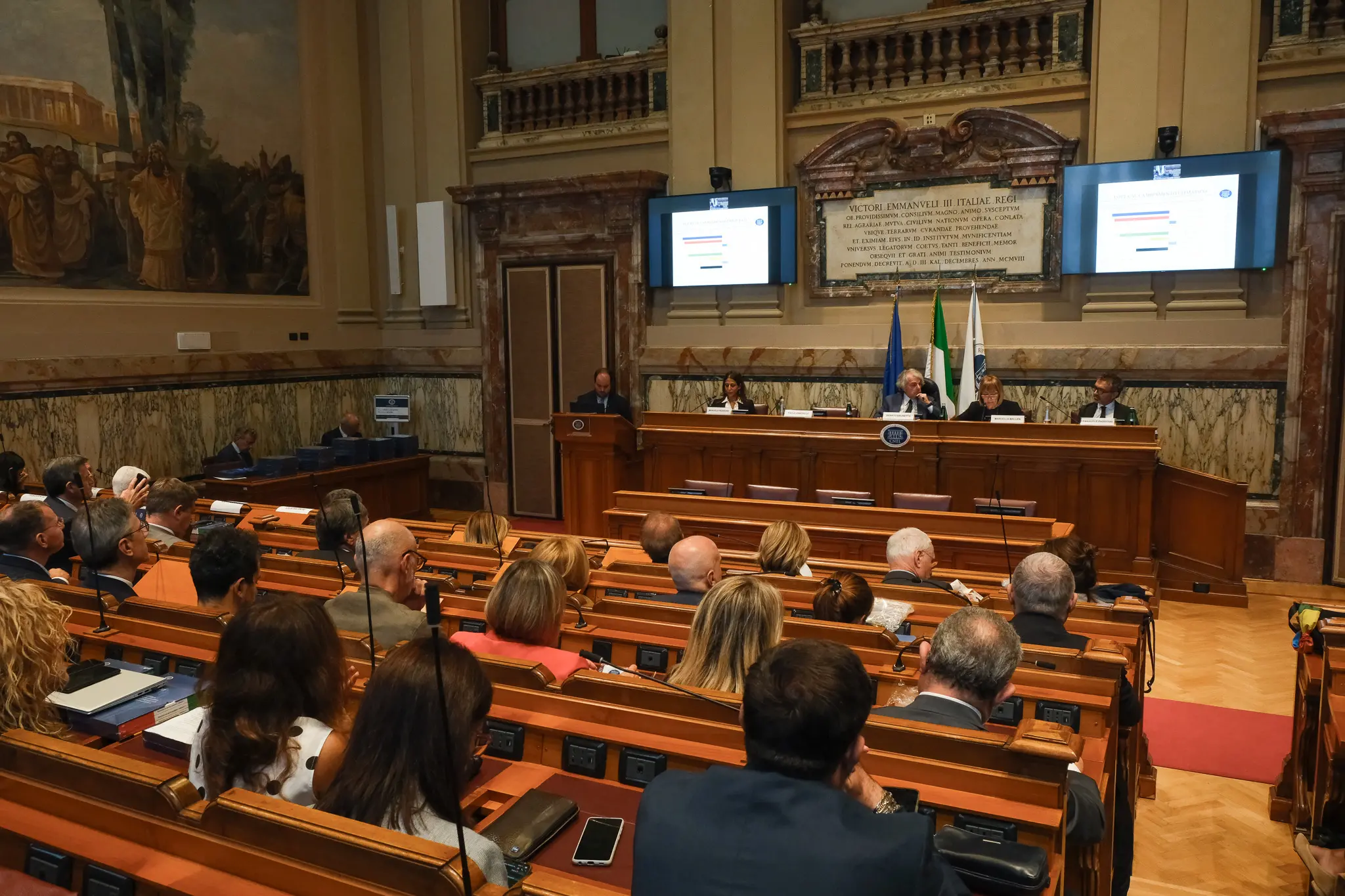 Italia ancora spaccata tra Nord e Sud, aumentano le famiglie in difficoltà e la povertà è un problema cronico\n\n\n