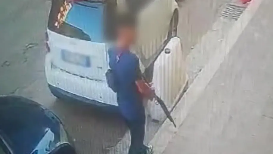 Reggio, tentato omicidio in pieno centro: tre arresti