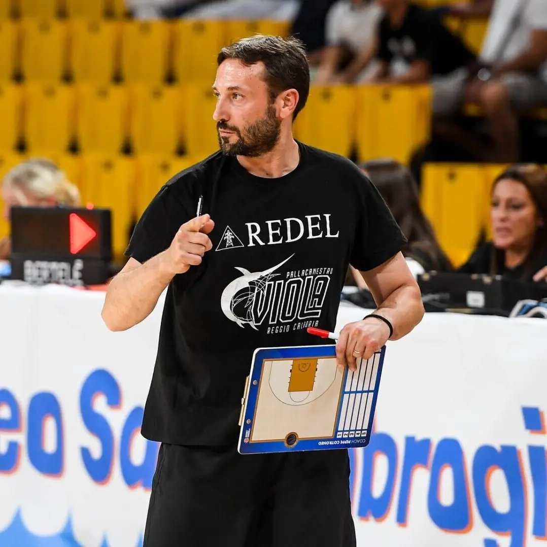 Per la Redel Viola appuntamento in Sicilia. Lovino: «A Barcellona gara durissima»