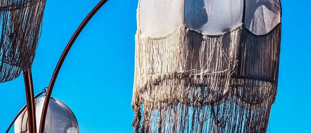 LA FOTO DEL GIORNO | Sotto lo sguardo di Athena, tra vento e maestosità