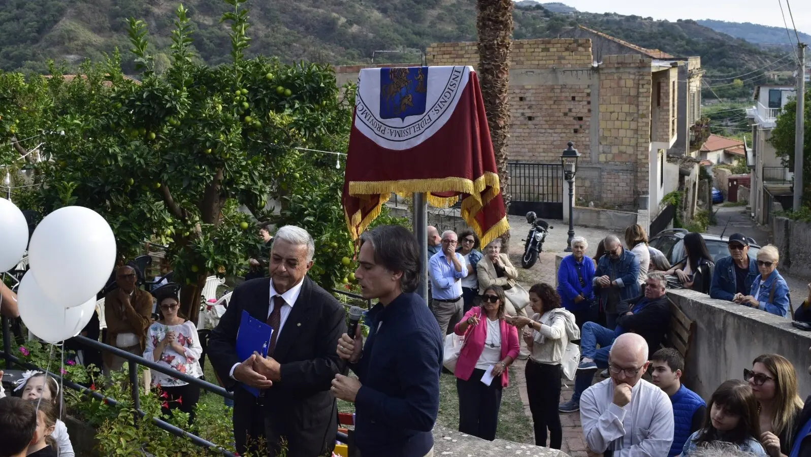 A Villa San Giuseppe intitolato un giardino a San Carlo Acutis