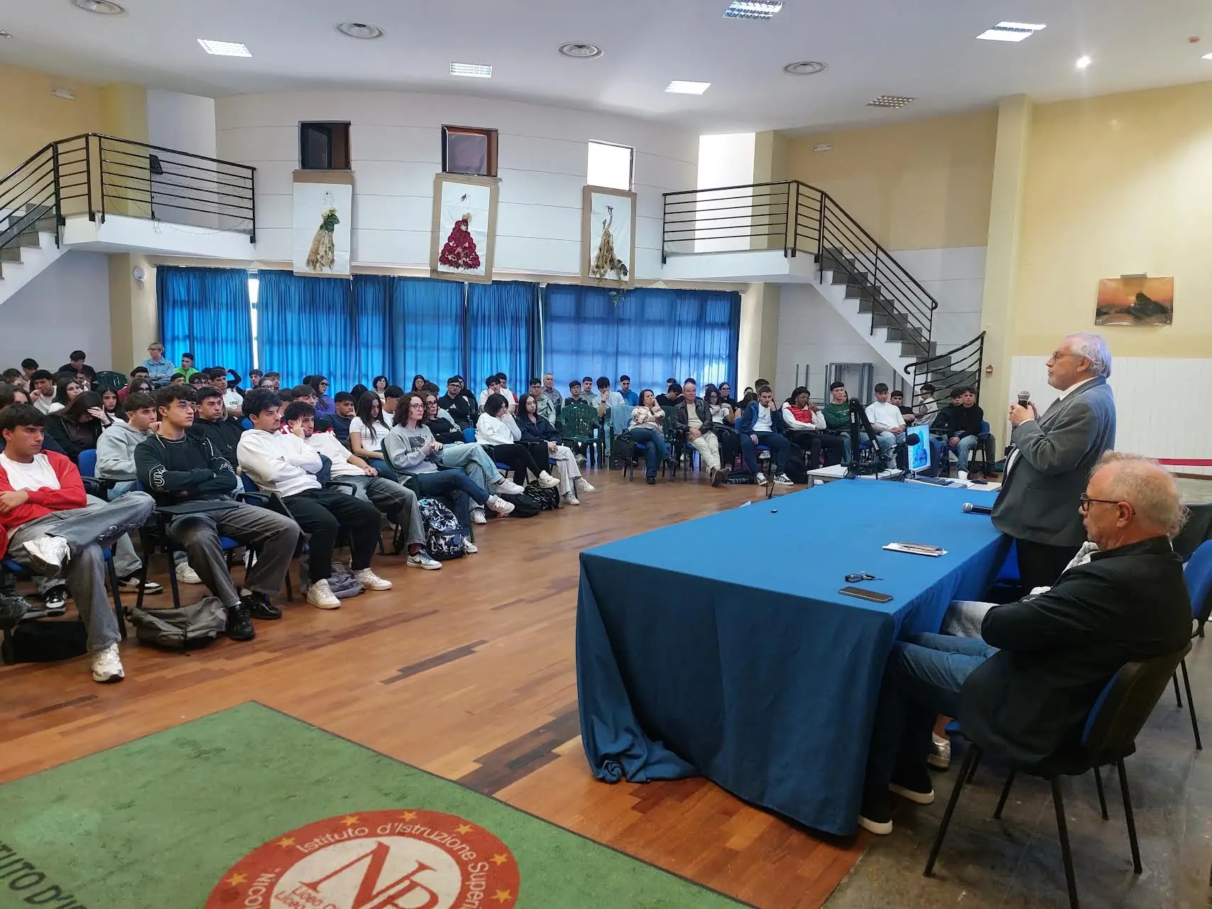 Costruire ponti umani, la lezione di Enzo Siviero al \"Pizi\" di Palmi