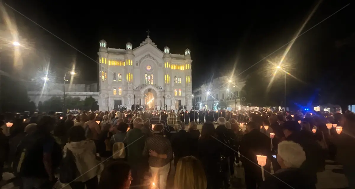 Reggio, il monito dell'arcivescovo Morrone: «Senza perdono e senza riconciliazione ogni Pace sarà fragile» - FOTO