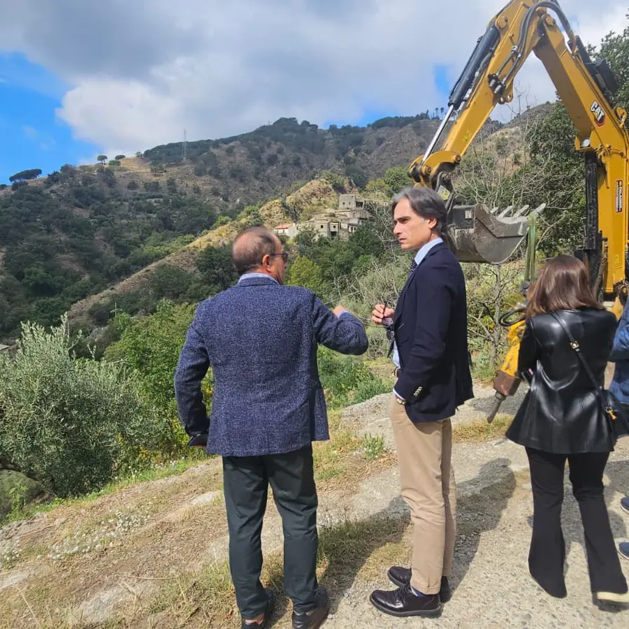 Reggio, al via i lavori per la messa in sicurezza dei tratti franati a monte della frazione di Trunca