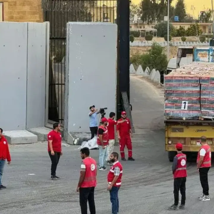 Medio Oriente,\u00A0Israele riaprirà oggi il valico di Rafah agli aiuti umanitari
