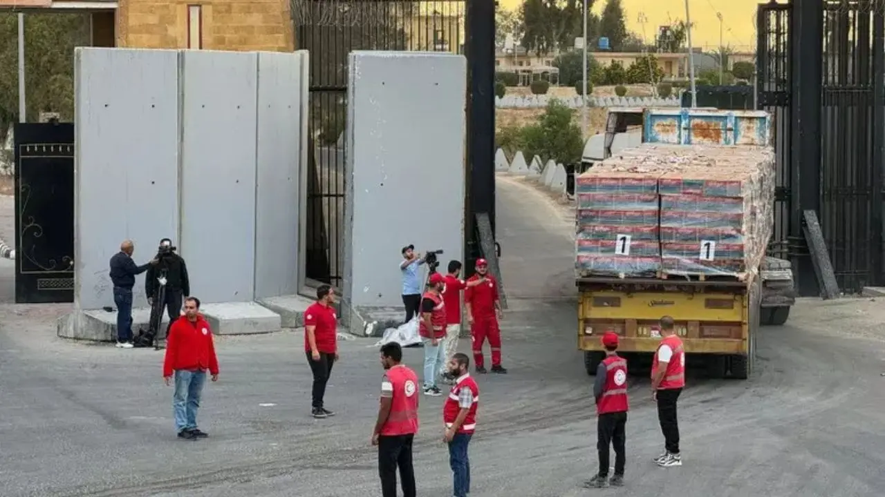 Medio Oriente,\u00A0Israele riaprirà oggi il valico di Rafah agli aiuti umanitari