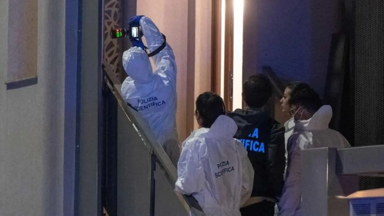 Milano, uccide\u00A0in casa la compagna di 29 anni: a lanciare l’allarme i vicini